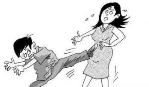 学霸找不到工作猛踹妈妈