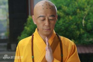 郭涛在《爱情维修站》中饰演的伪大师