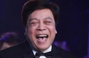 当时的赵忠祥也是无数人心目中的男神