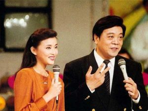赵忠祥是公众人物，是明星，因此他的生活会备受大众关注