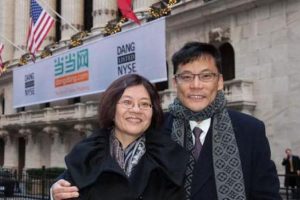 李国庆与俞渝之间，归根结底无非“权”、“利”二字。