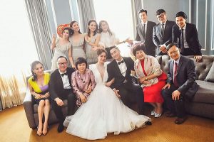 赖弘国曾自曝跟阿娇结婚结到快破产，为了买婚戒还把卡刷爆。