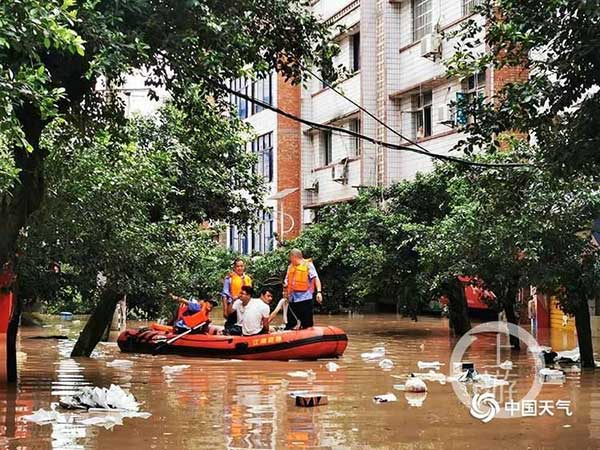 綦江受灾6.7万人 城区预计明天恢基本生活秩序