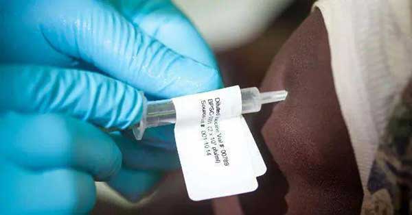 2015年在几内亚开展的大型试验证明，一种实验性埃博拉疫苗对埃博拉病毒病具有高度保护作用