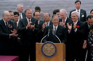 1995年李登辉以总统身份访美，抵达机场後发言。