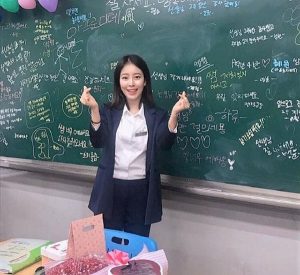 女教师补课期间出轨学生家长