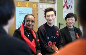 黄晓明发文退出《乘风破浪的姐姐2》