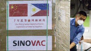 中国在全球推动“疫苗外交”，出口的疫苗主要来自国药和科兴两家公司