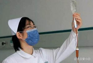 他始终行走在肝脏外科的风口浪尖