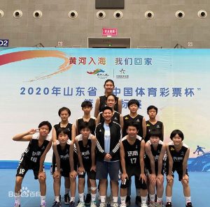少年比赛中的张子宇