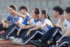 义务教育时间长就能解决存在的问题吗？延长义务教育年限就能让学生具备知识和技能？