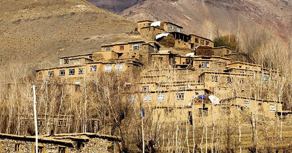 阿富汗农村居住区取景