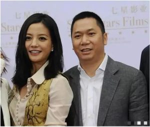 黄有龙为追赵薇，可谓是大撒币，送了10多只Hermes包与Richard Mille钻石手表，总值逾数千万元