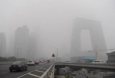 以北京为代表的北方地区为什么前脚沙尘暴刚走，后脚雾霾就跟上。